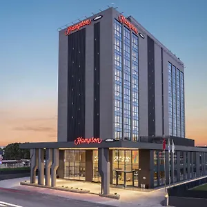 4* Hotel Hampton By Hilton Airport